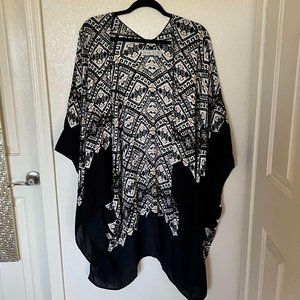 Abercrombie Women’s Shawl